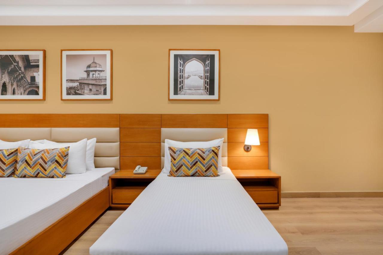 Lemon Tree Hotel Agra Shikohabad ภายนอก รูปภาพ