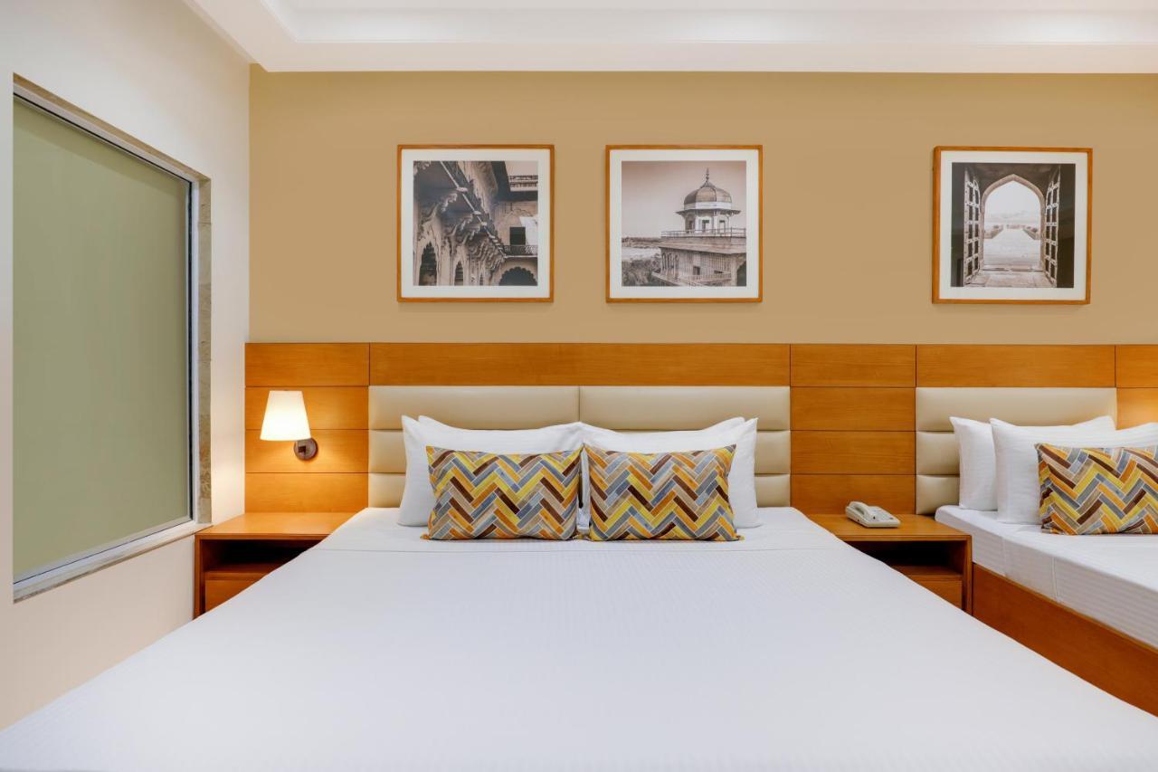 Lemon Tree Hotel Agra Shikohabad ภายนอก รูปภาพ